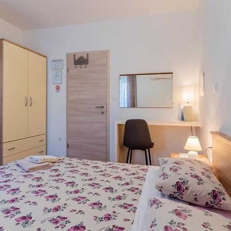 Room Laudina Cres Luaran gambar